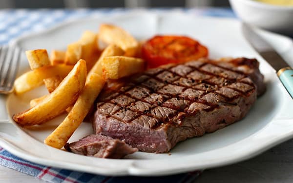 بهترین روش و طرز پخت استیک گوشت به سبک رستوران در خانه